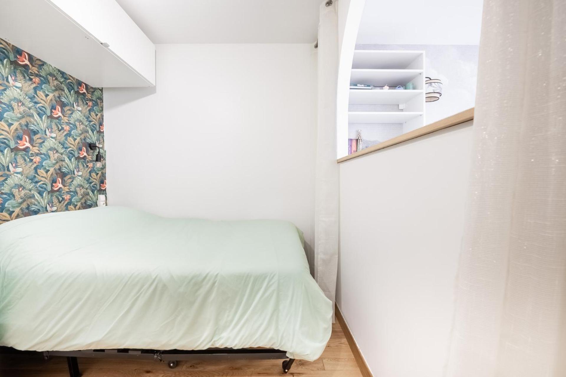 Charming Parisian Away From In The Heart Of Appartement *
