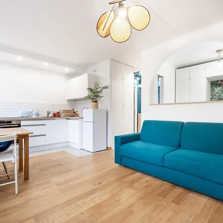 Paris: 2P refait à neuf et idéalement desservi Exterior foto